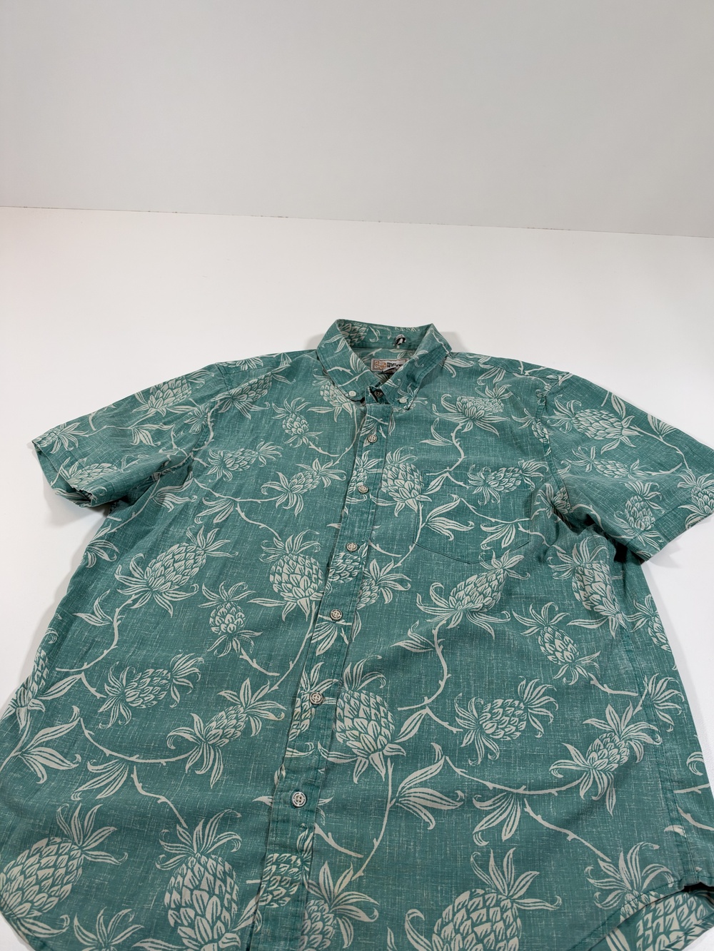 Reyn Spooner Shirt Mens L Green Pineapple Hawaiian Short Sleeve Button Up FLAW